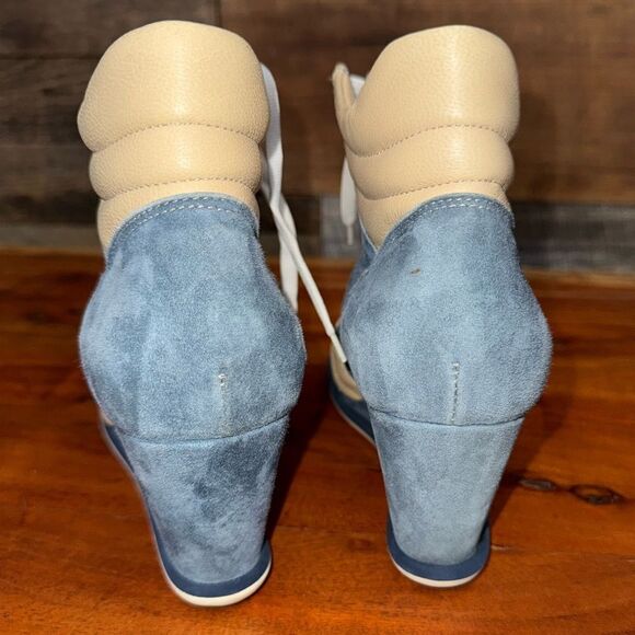 Mario Raspini blue and cream colored wedge sneakers. Size 39 (8.5-9) - Picture 7 of 11